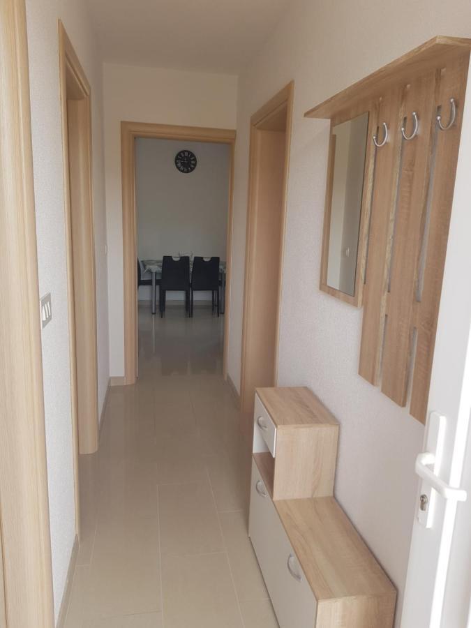 Apartmani Vrdoljak มาลินสกา ภายนอก รูปภาพ