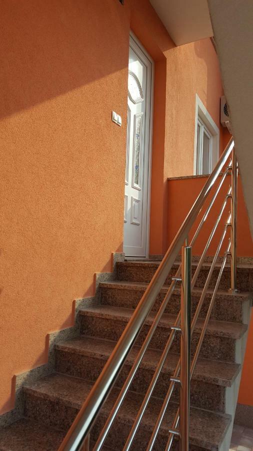 Apartmani Vrdoljak มาลินสกา ภายนอก รูปภาพ