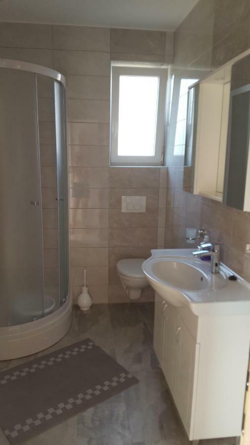Apartmani Vrdoljak มาลินสกา ภายนอก รูปภาพ